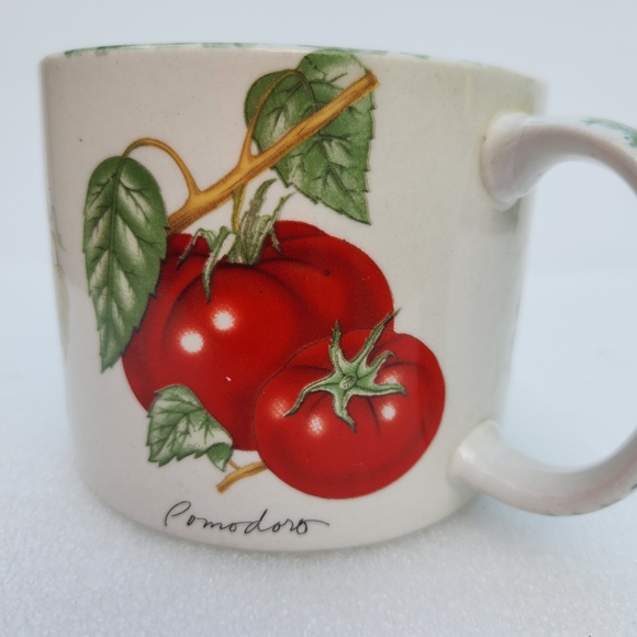 Set of 2 Vintage Ceramic Vegetable Mugs - Picture 6 of 9